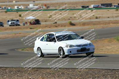 media/Oct-01-2022-Team Topak Racing (Sat) [[f860fb51be]]/2-Inter Low 2/session 1 turn 3/